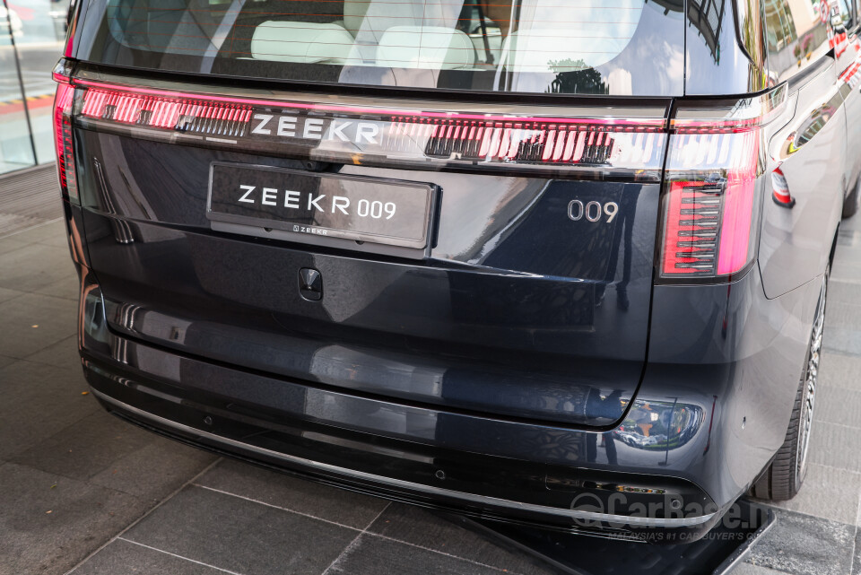 Zeekr 009 EF1E (2024) Exterior