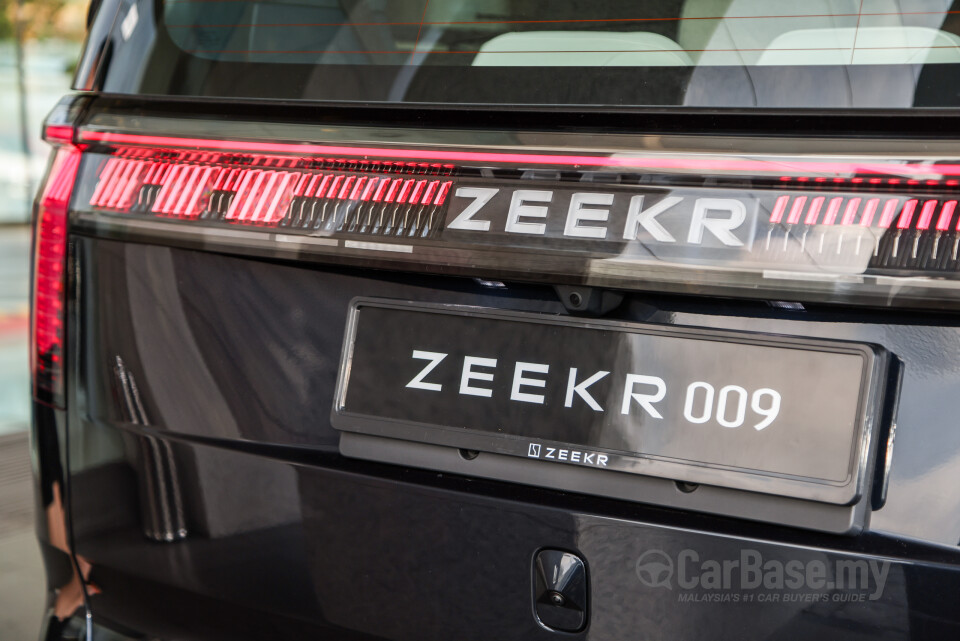 Zeekr 009 EF1E (2024) Exterior
