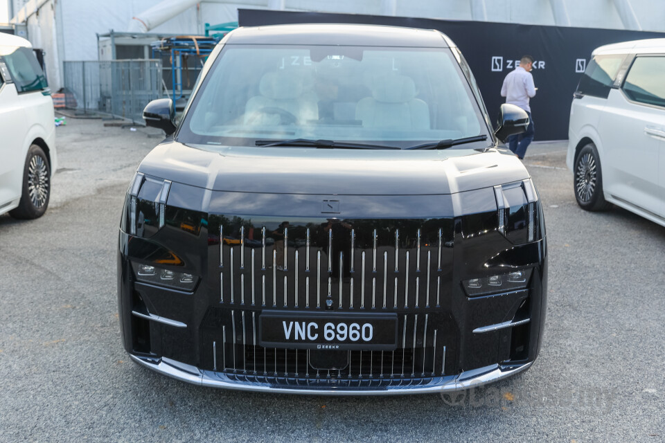 Zeekr 009 EF1E (2024) Exterior
