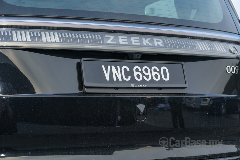 Zeekr 009 EF1E (2024) Exterior