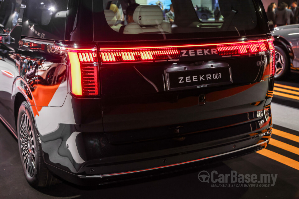Zeekr 009 EF1E (2024) Exterior