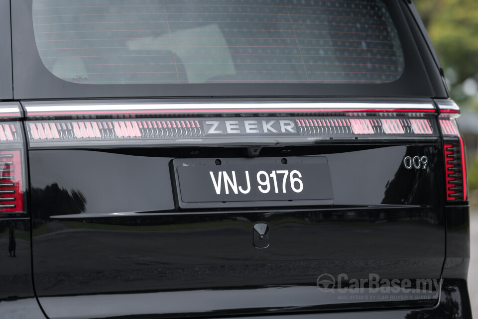 Zeekr 009 EF1E (2024) Exterior