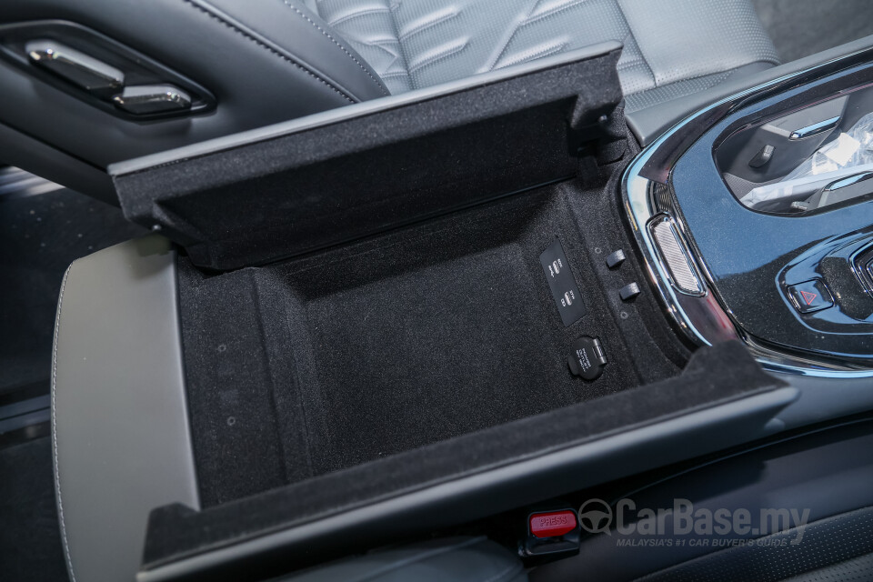 Zeekr 009 EF1E (2024) Interior