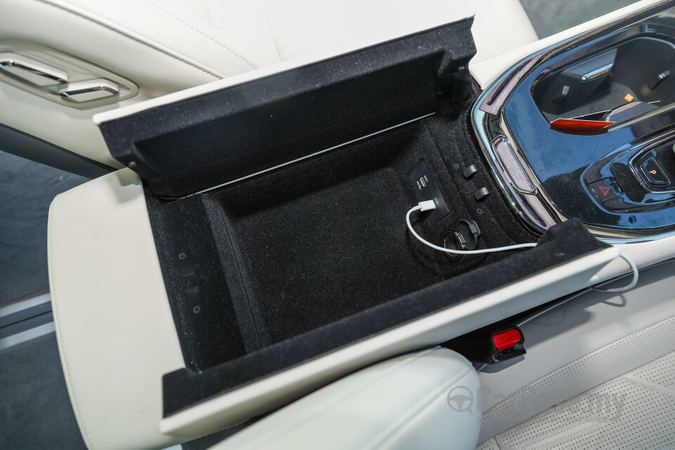 Zeekr 009 EF1E (2024) Interior