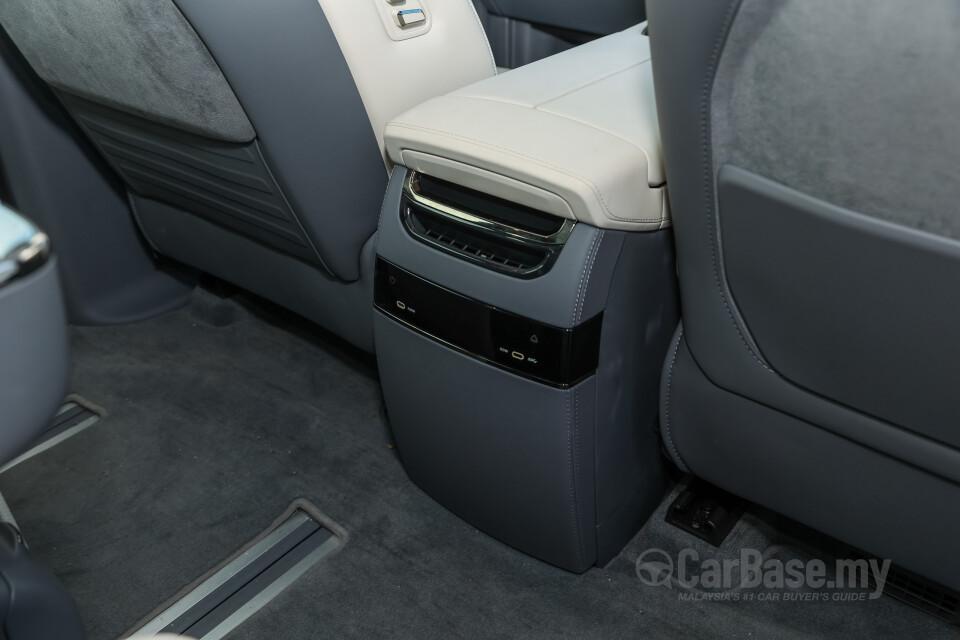 Zeekr 009 EF1E (2024) Interior