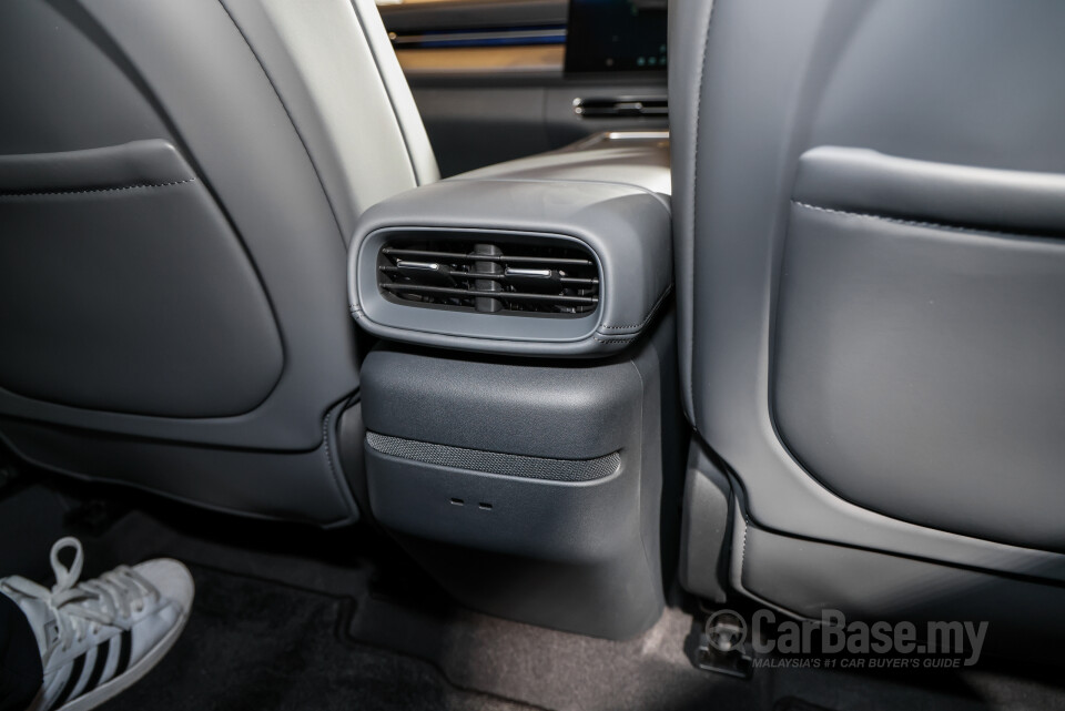 Xpeng G6 F30 FL (2025) Interior