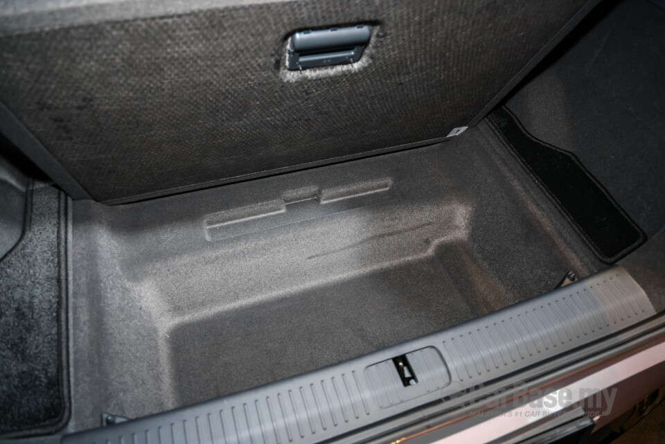 Xpeng G6 F30 FL (2025) Interior