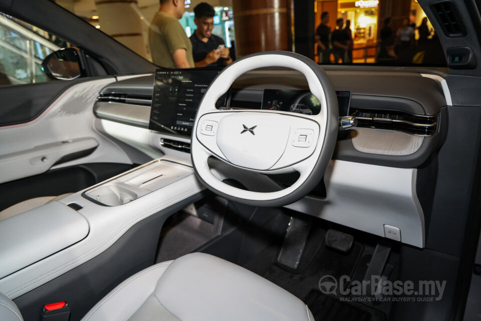 Xpeng G6 F30 FL (2025) Interior