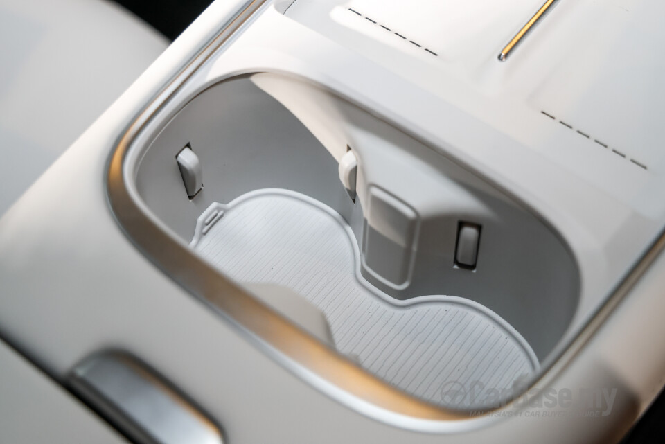 Xpeng G6 F30 FL (2025) Interior