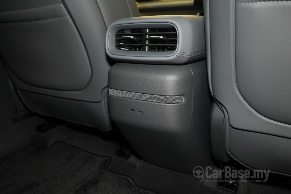 Xpeng G6 F30 FL (2025) Interior