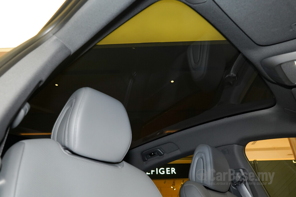 Xpeng G6 F30 FL (2025) Interior
