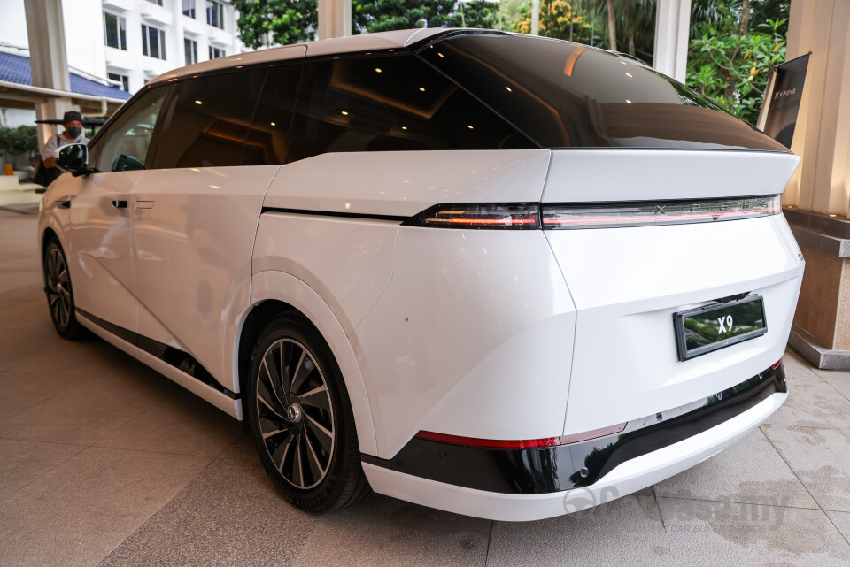 Xpeng X9 H93 (2025) Exterior