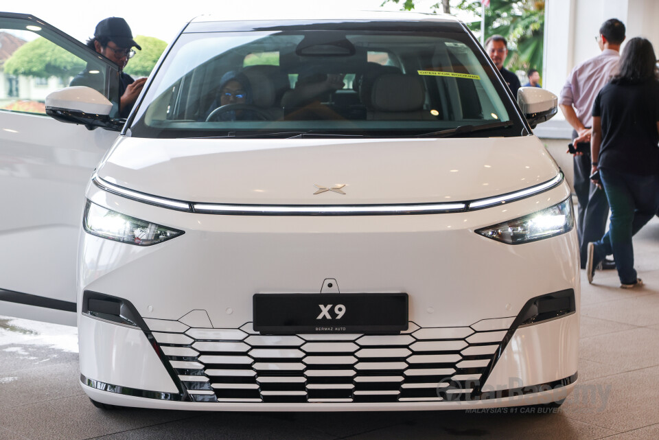 Xpeng X9 H93 (2025) Exterior