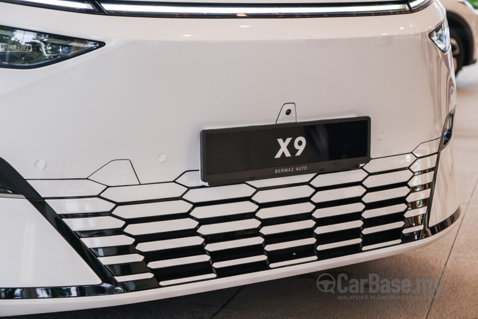 Xpeng X9 H93 (2025) Exterior