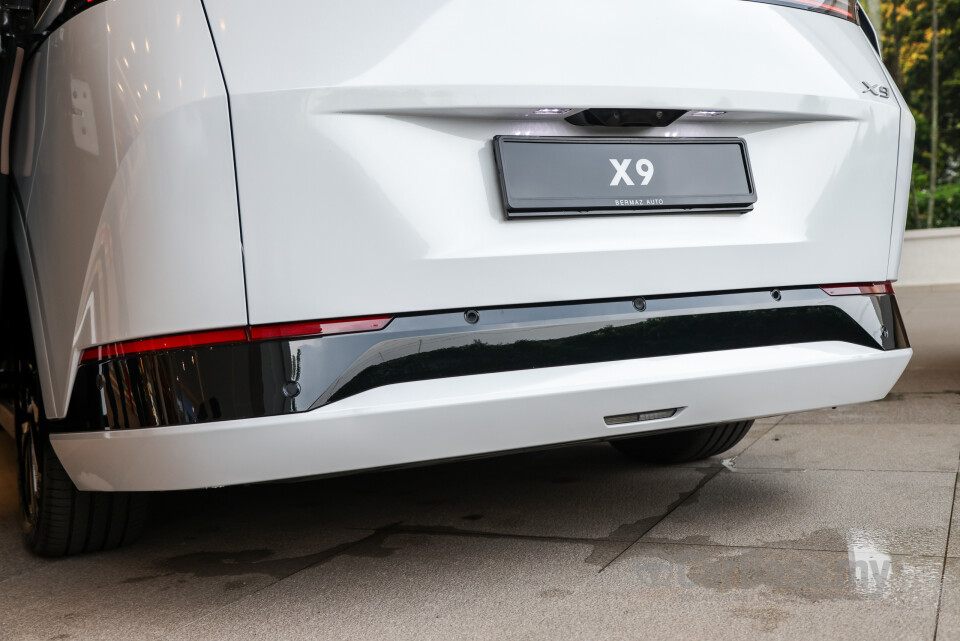 Xpeng X9 H93 (2025) Exterior