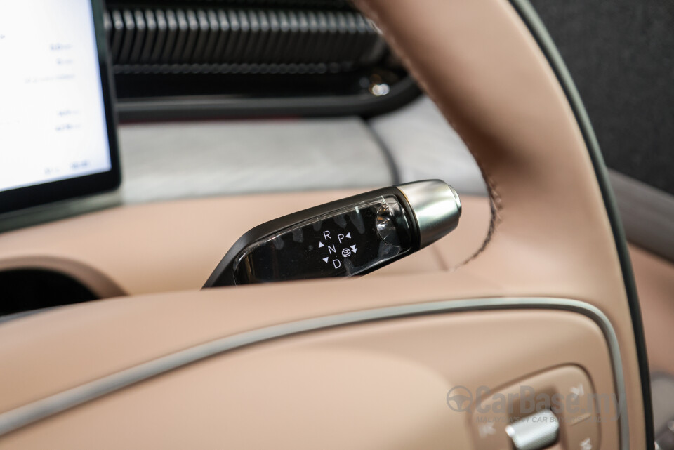 Xpeng X9 H93 (2025) Interior