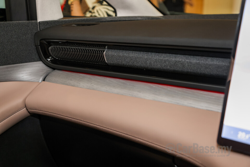 Xpeng X9 H93 (2025) Interior