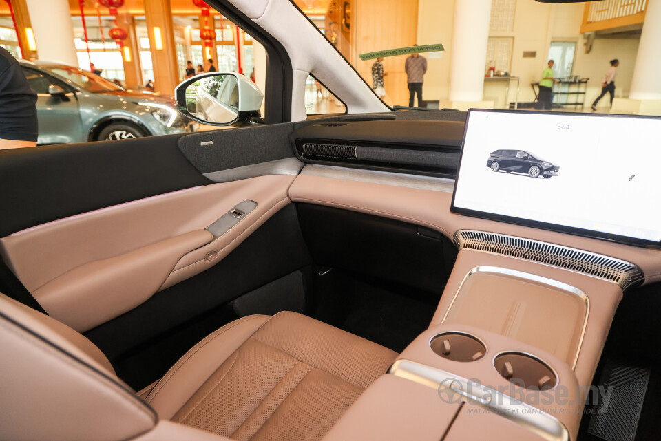 Xpeng X9 H93 (2025) Interior