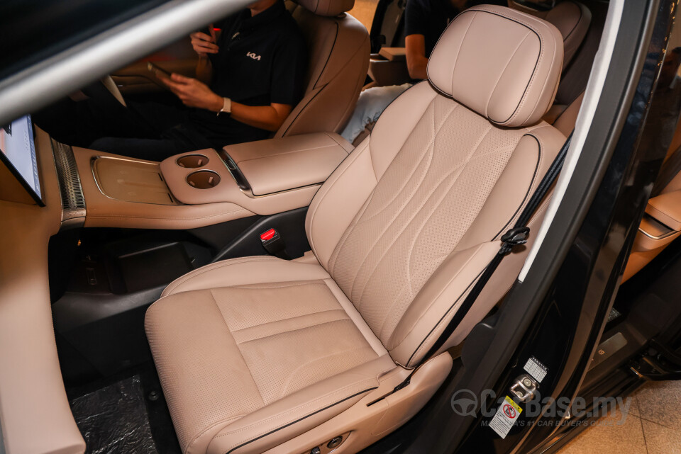 Xpeng X9 H93 (2025) Interior
