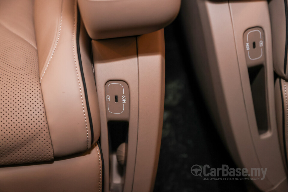Xpeng X9 H93 (2025) Interior