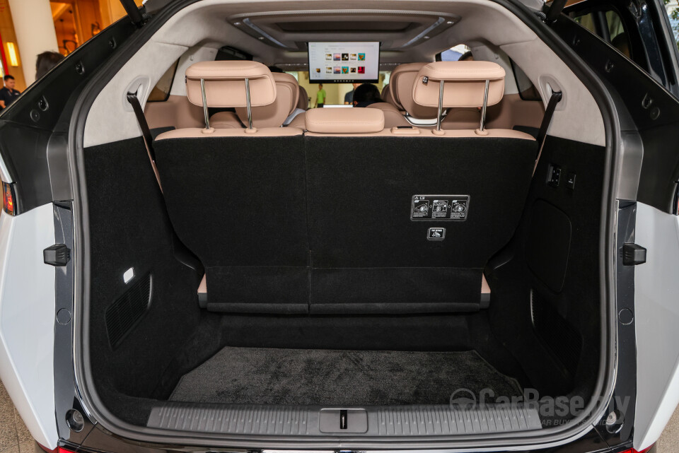 Xpeng X9 H93 (2025) Interior