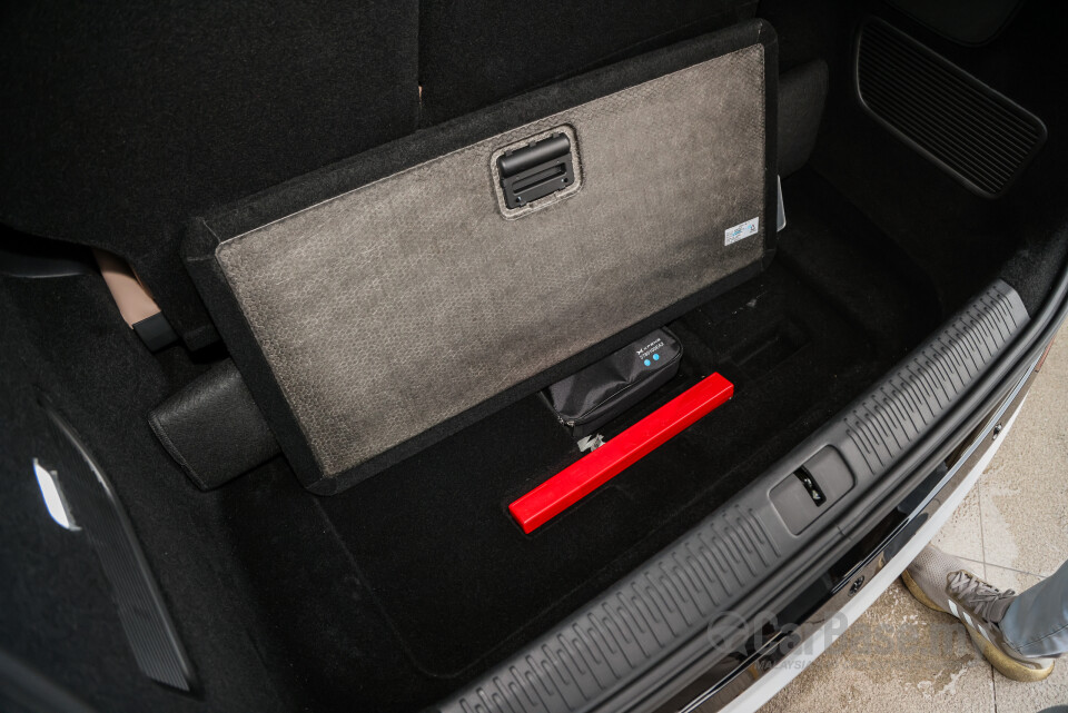 Xpeng X9 H93 (2025) Interior