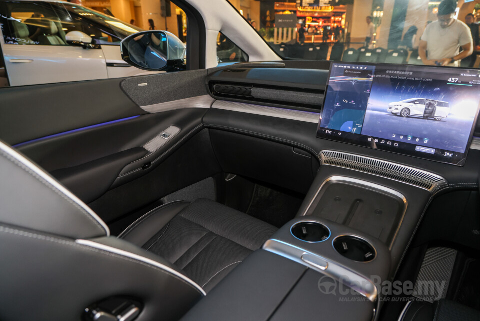 Xpeng X9 H93 (2025) Interior