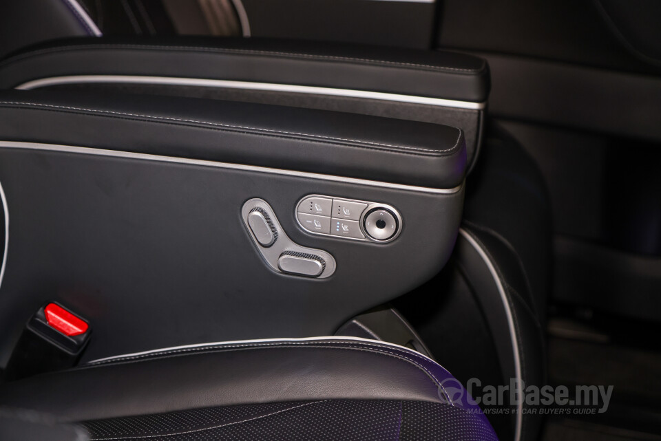 Xpeng X9 H93 (2025) Interior