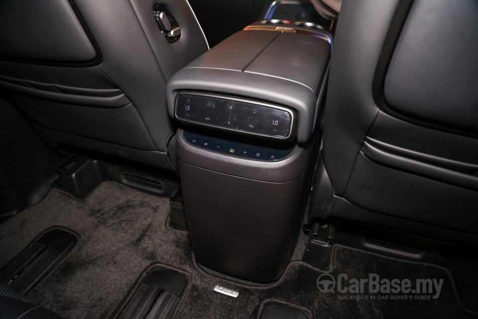 Xpeng X9 H93 (2025) Interior
