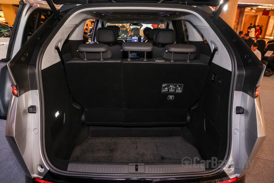 Xpeng X9 H93 (2025) Interior