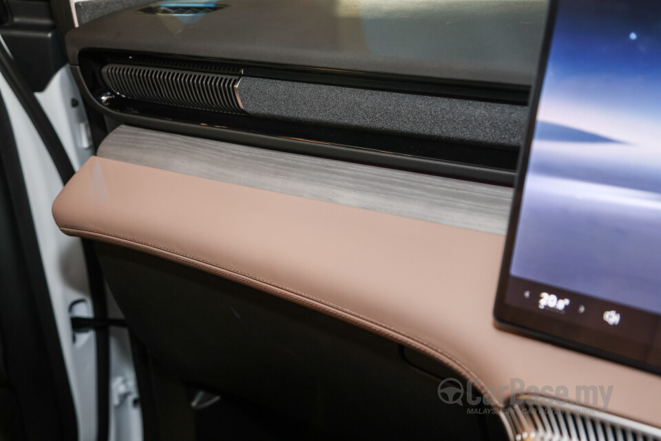 Xpeng X9 H93 (2025) Interior