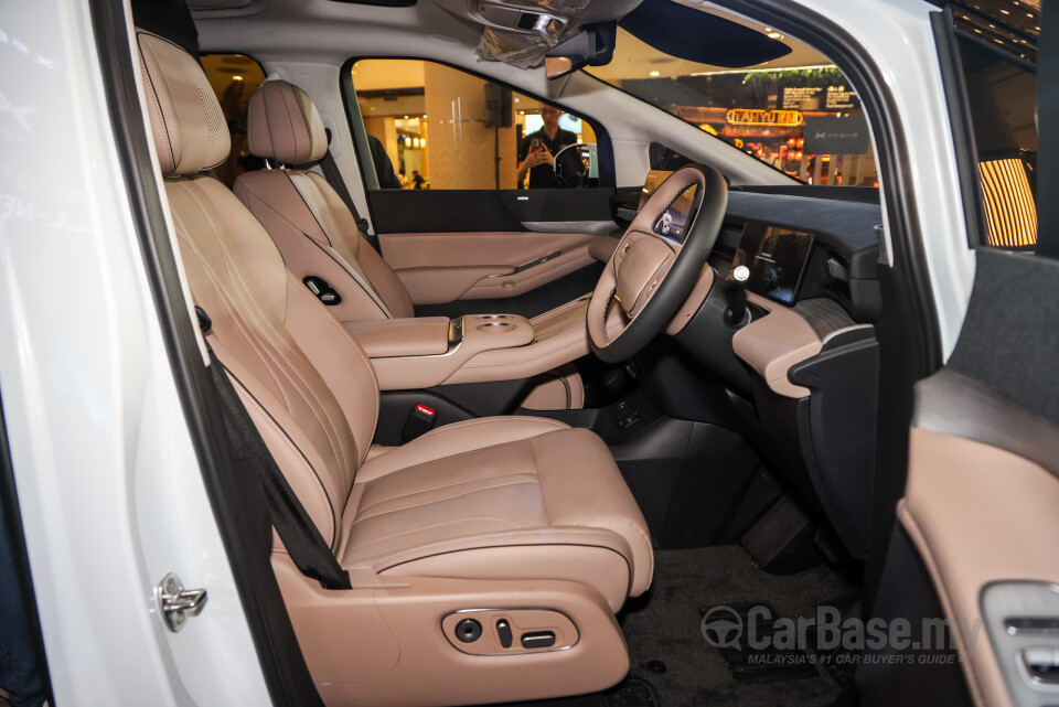 Xpeng X9 H93 (2025) Interior