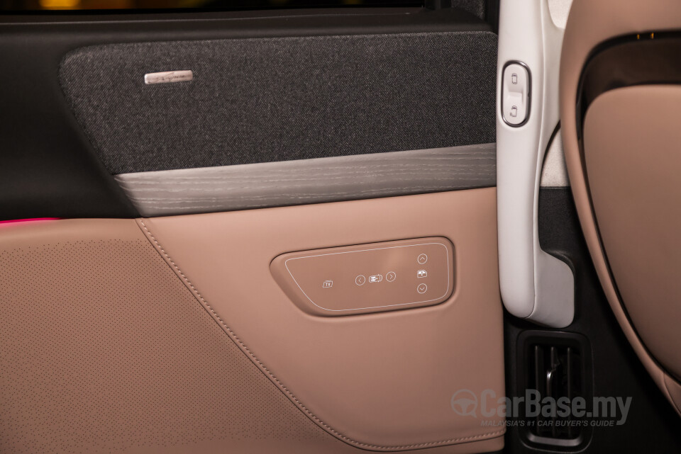 Xpeng X9 H93 (2025) Interior