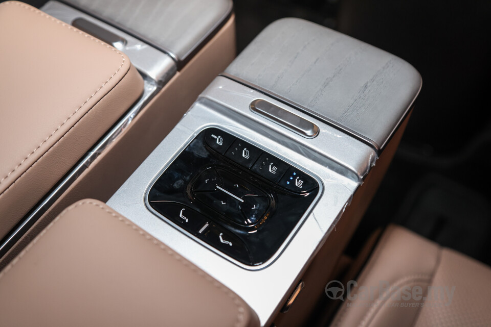 Xpeng X9 H93 (2025) Interior
