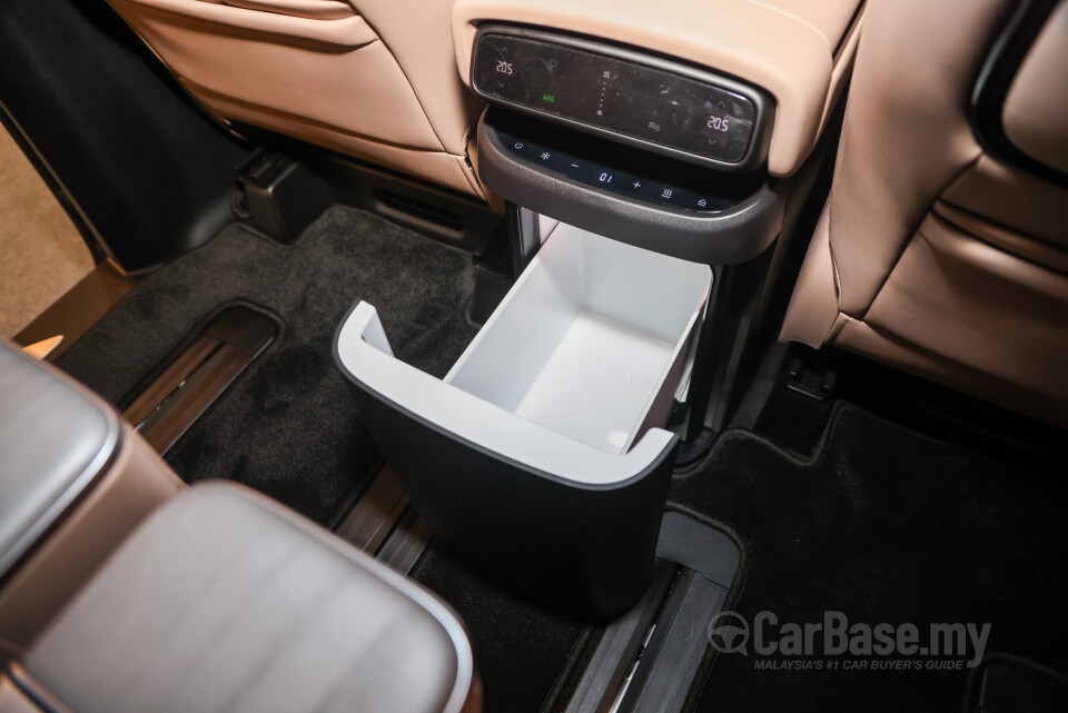 Xpeng X9 H93 (2025) Interior