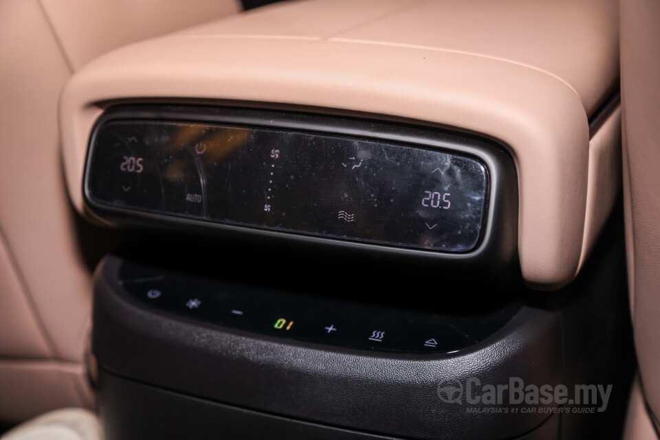 Xpeng X9 H93 (2025) Interior