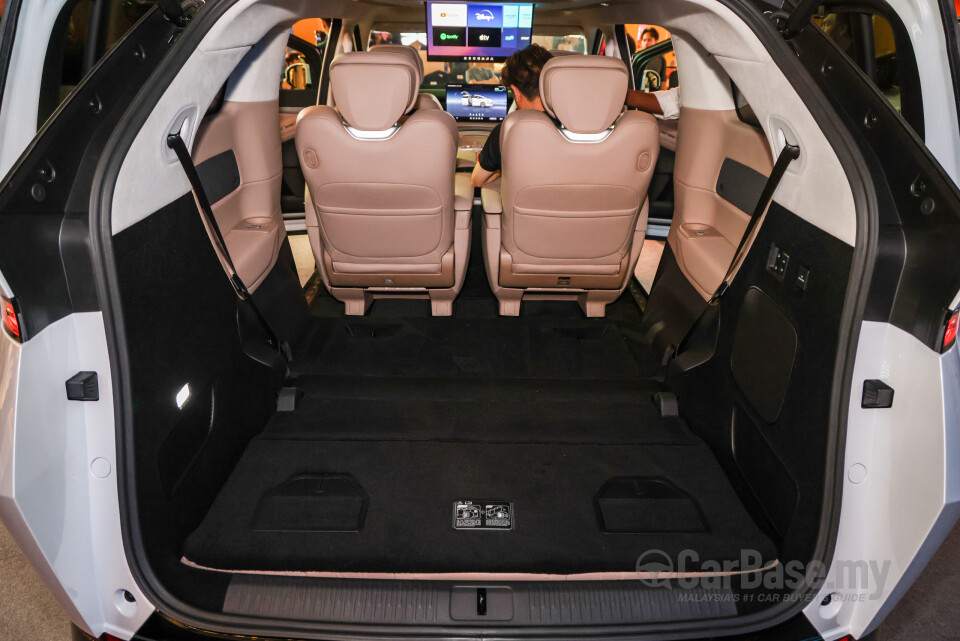 Xpeng X9 H93 (2025) Interior