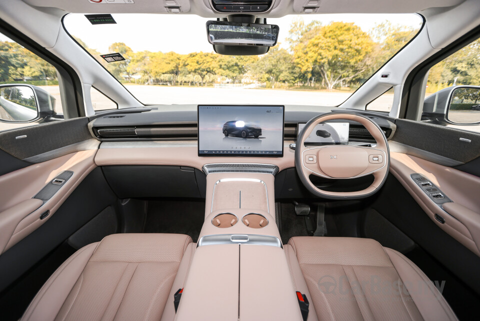 Xpeng X9 H93 (2025) Interior