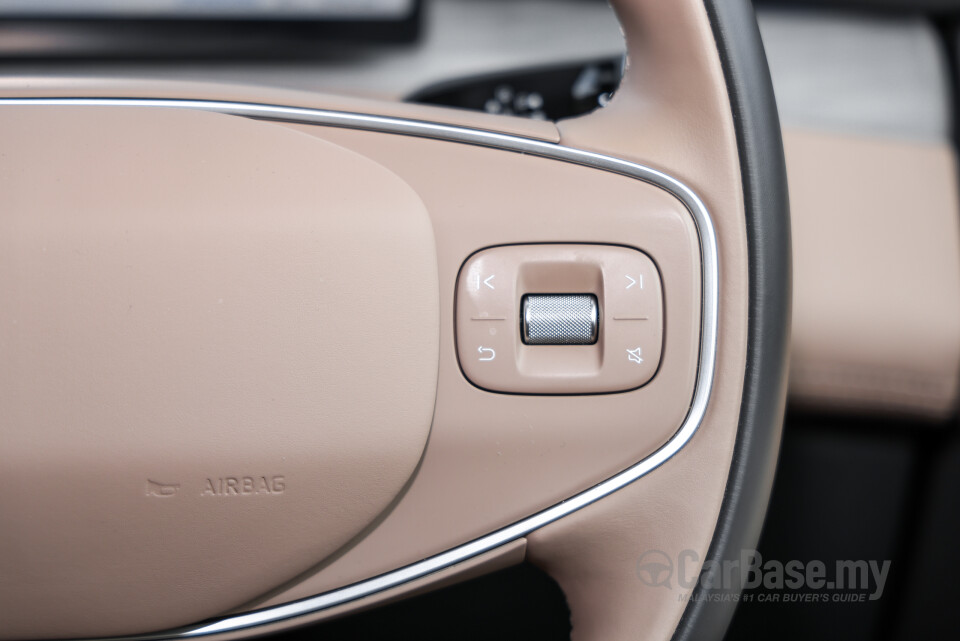 Xpeng X9 H93 (2025) Interior