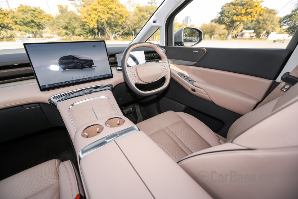 Xpeng X9 H93 (2025) Interior