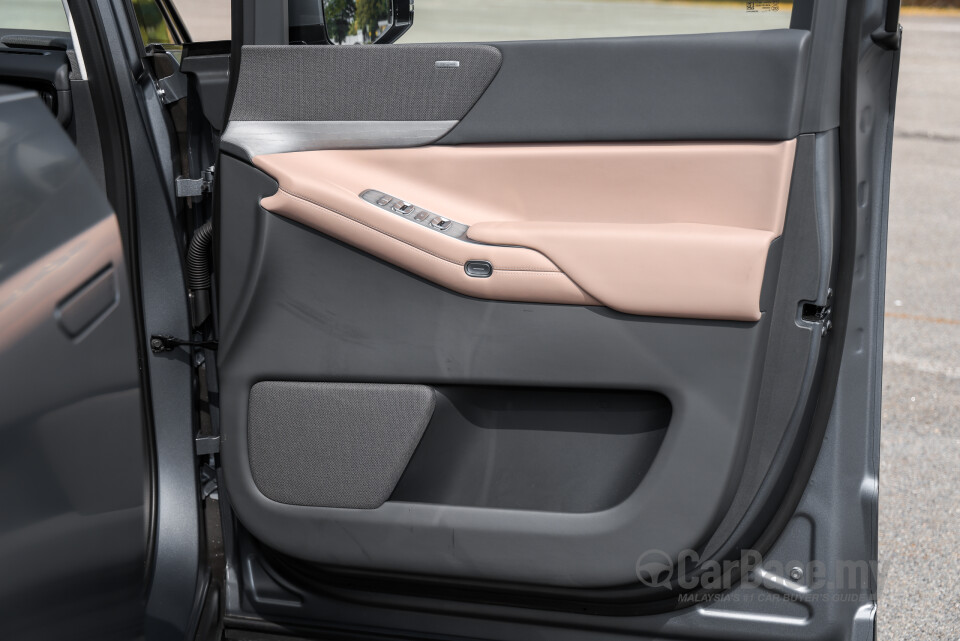 Xpeng X9 H93 (2025) Interior