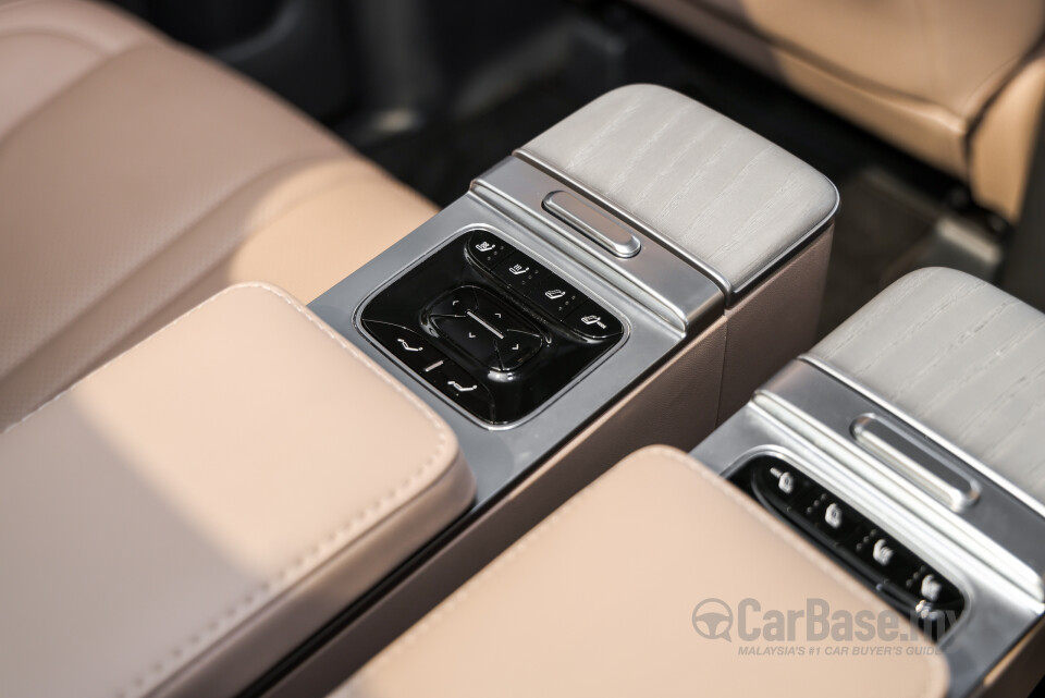 Xpeng X9 H93 (2025) Interior