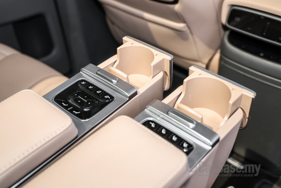 Xpeng X9 H93 (2025) Interior