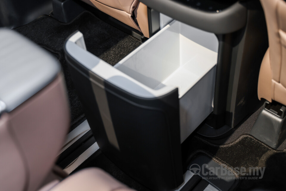 Xpeng X9 H93 (2025) Interior