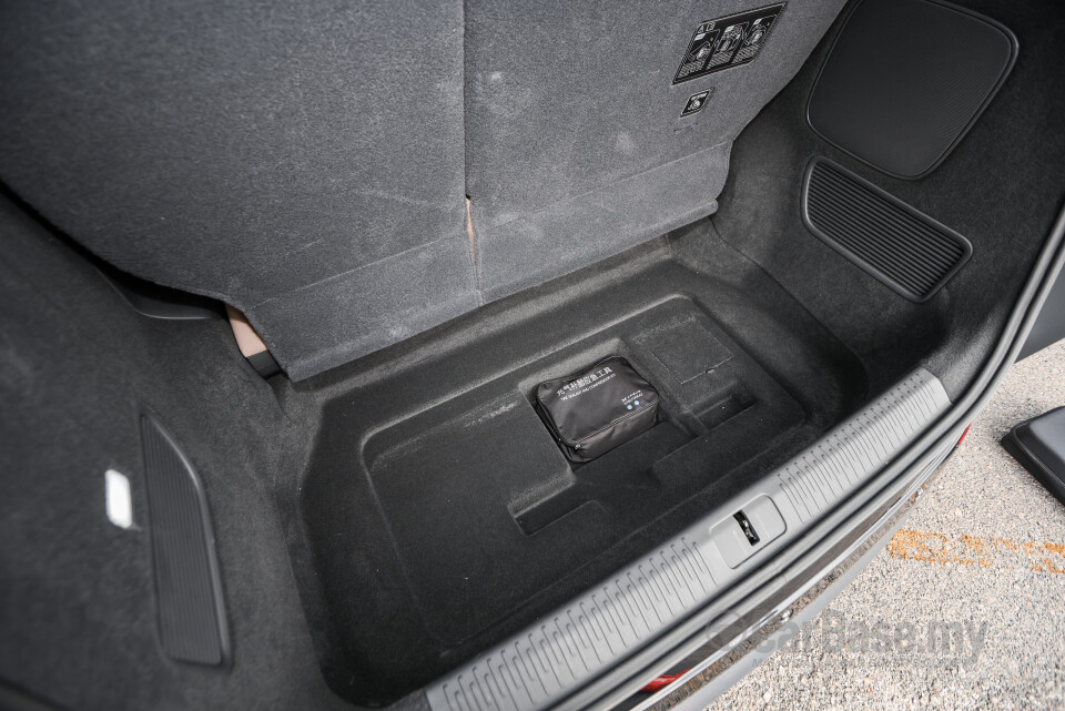 Xpeng X9 H93 (2025) Interior