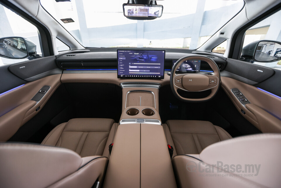 Xpeng X9 H93 (2025) Interior