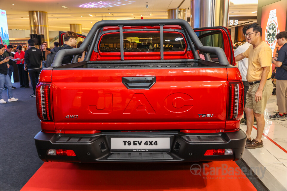 JAC T9 EV Mk1 (2025) Exterior