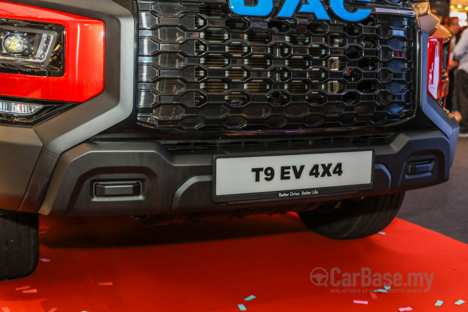 JAC T9 EV Mk1 (2025) Exterior