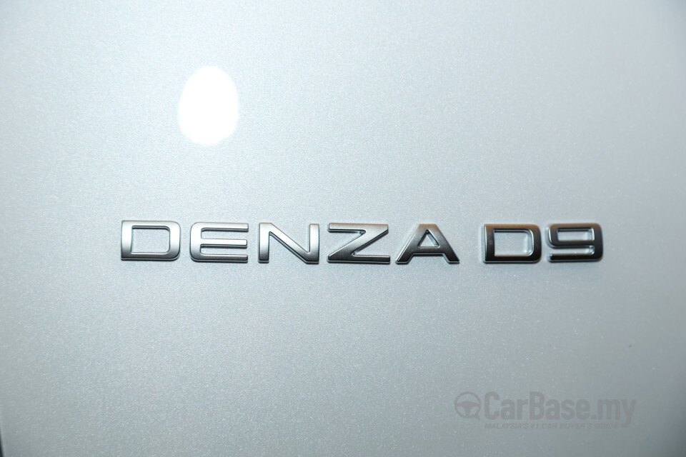 Denza D9 Mk1 (2025) Exterior
