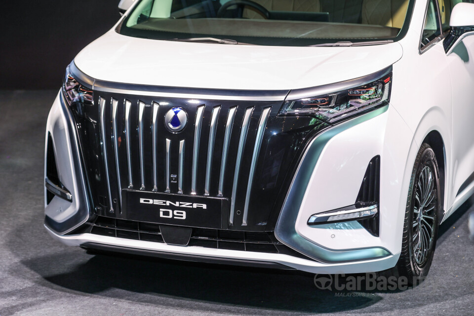 Denza D9 Mk1 (2025) Exterior